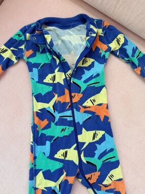 Hanna Andersson Blue Shark Print Zip Pajamas – Green, Orange, Yellow